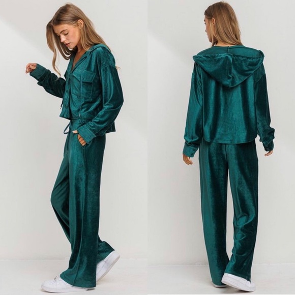 🆕Hunter green corduroy hooded set - Picture 2 of 6